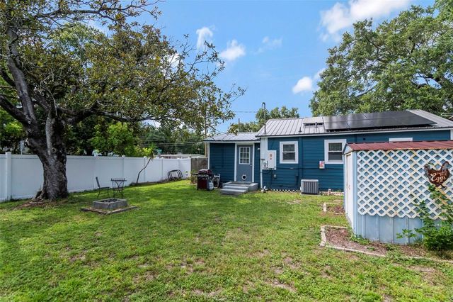1716 W SITKA STREET, Tampa, FL 33604