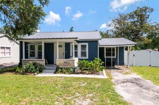 1716 W SITKA STREET, Tampa, FL 33604