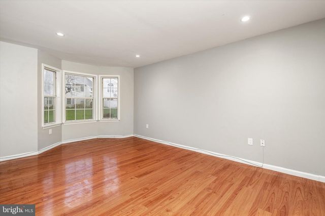 158 MILL RUN E, Hightstown, NJ 08520