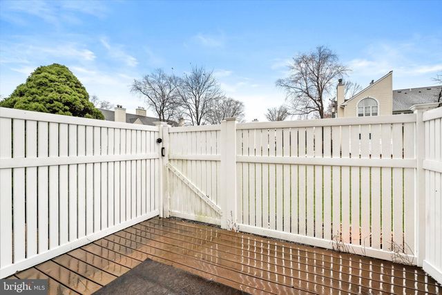 158 MILL RUN E, Hightstown, NJ 08520