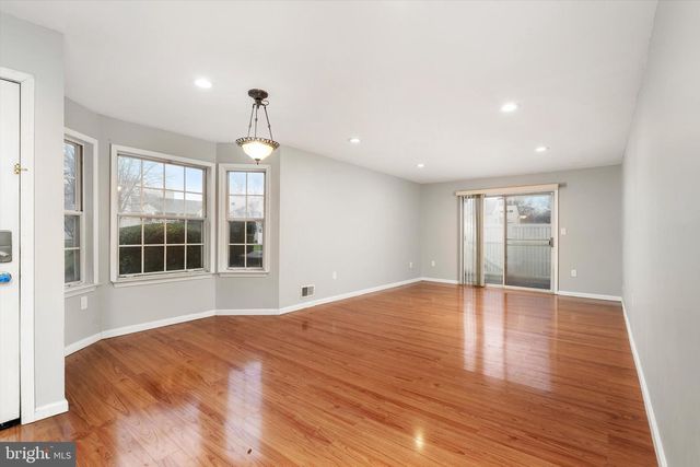 158 MILL RUN E, Hightstown, NJ 08520