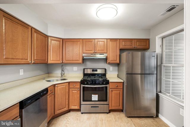 158 MILL RUN E, Hightstown, NJ 08520