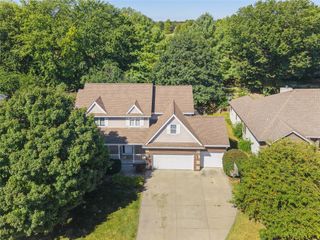 990 SE Brentwood Drive, Waukee, IA 50263