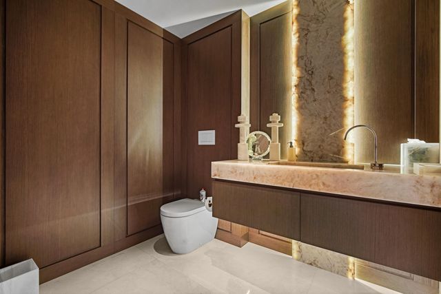 725 S Ocean Boulevard 206, Boca Raton, FL 33432