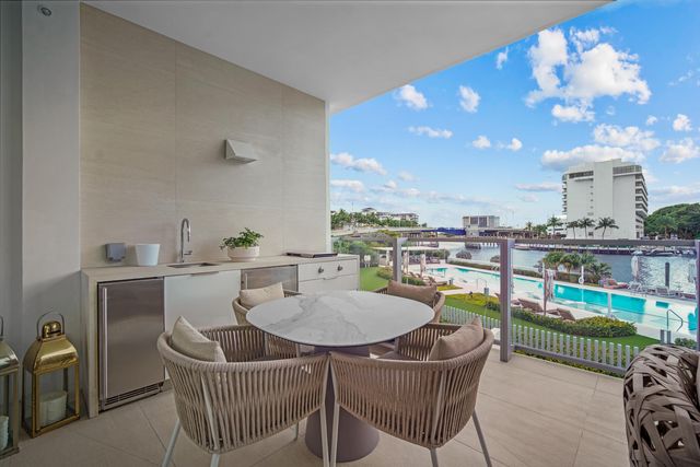 725 S Ocean Boulevard 206, Boca Raton, FL 33432
