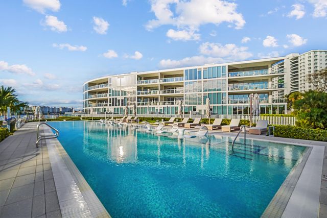 725 S Ocean Boulevard 206, Boca Raton, FL 33432