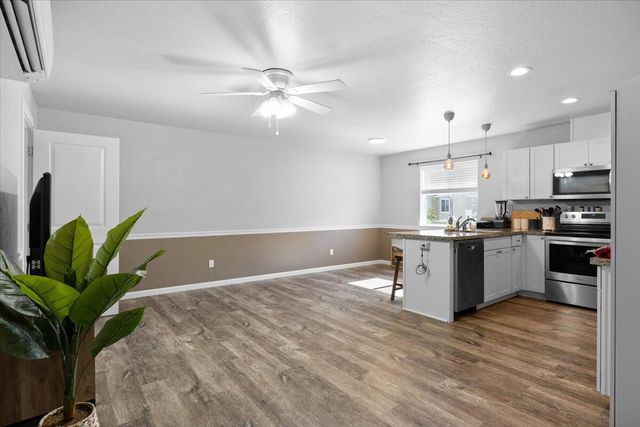 7829 Jacqueline Way, White City, OR 97503