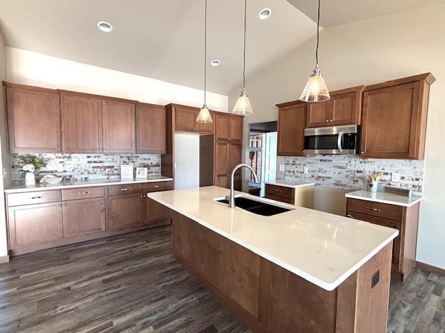 711 REED STREET, Neenah, WI 54956