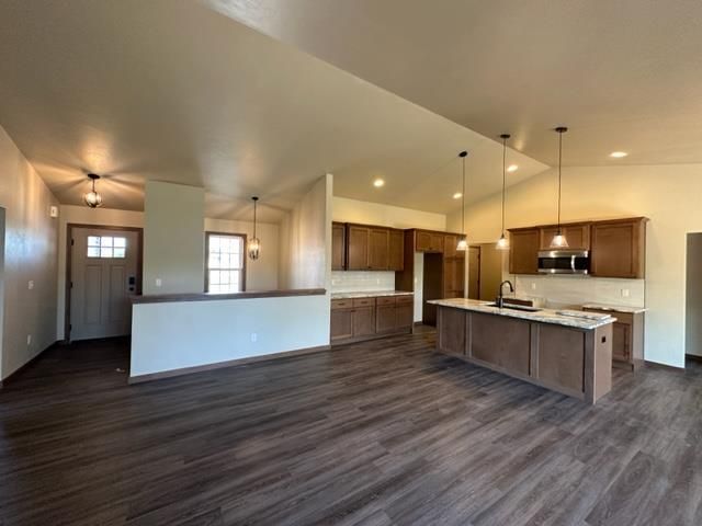 711 REED STREET, Neenah, WI 54956