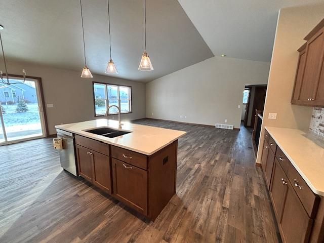 711 REED STREET, Neenah, WI 54956
