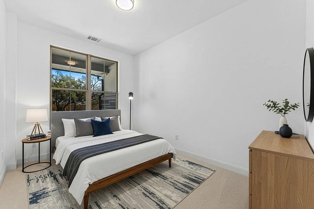 400 Buckaroo DR, Georgetown, TX 78628