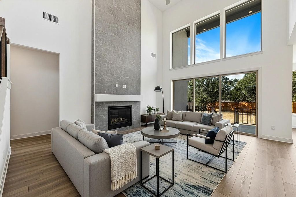 400 Buckaroo DR, Georgetown, TX 78628