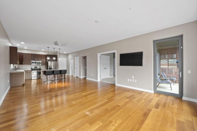 250 Daniel Burnham Square, 710, Columbus, OH 43215
