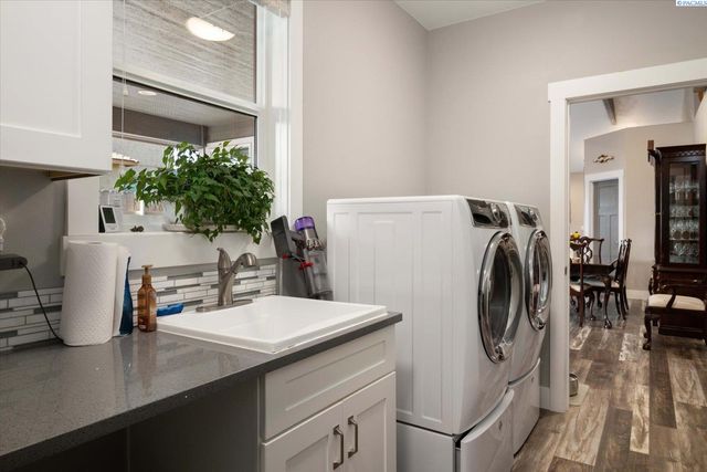 2274 Daphne Ave., Richland, WA 99352