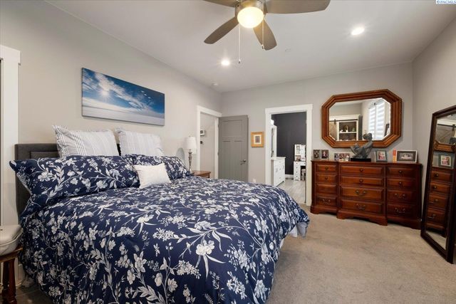 2274 Daphne Ave., Richland, WA 99352