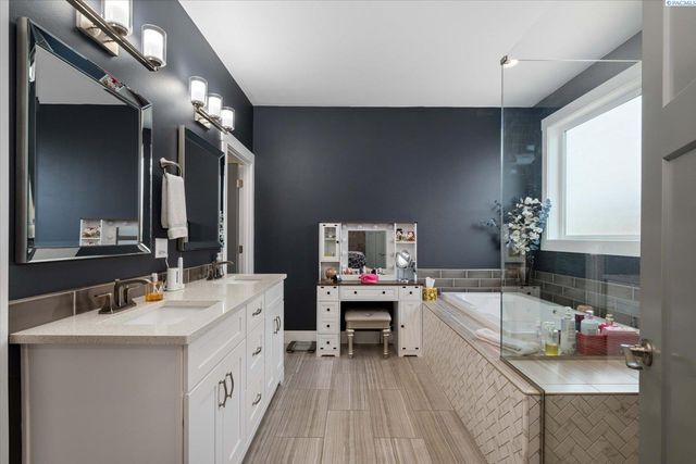 2274 Daphne Ave., Richland, WA 99352