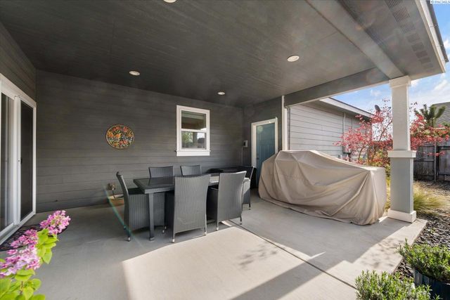 2274 Daphne Ave., Richland, WA 99352