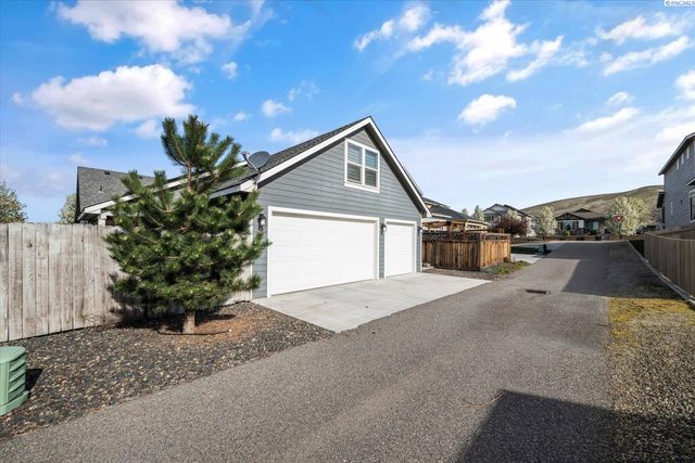 2274 Daphne Ave., Richland, WA 99352