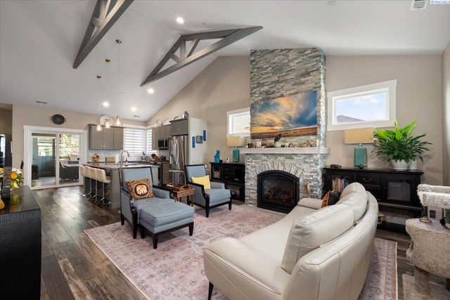 2274 Daphne Ave., Richland, WA 99352