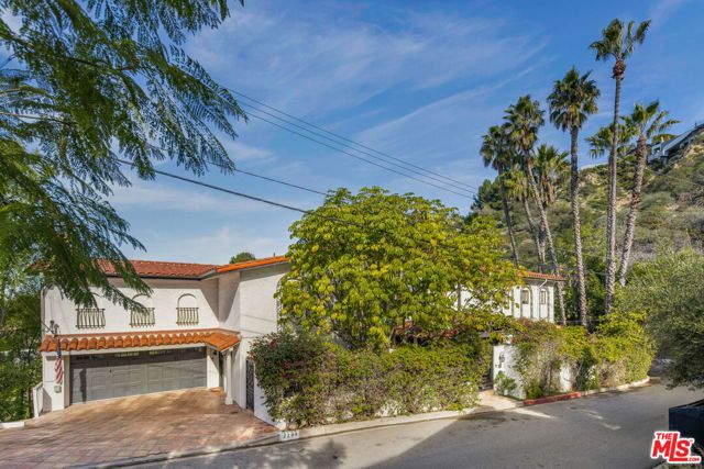 2299 Gloaming Way, Beverly Hills, CA 90210