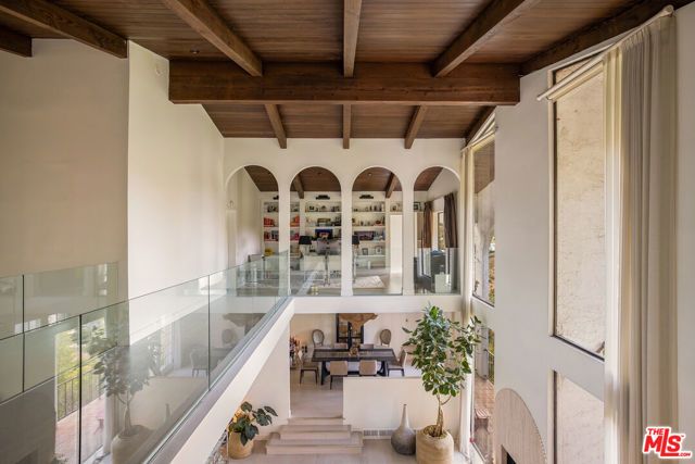 2299 Gloaming Way, Beverly Hills, CA 90210