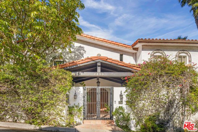 2299 Gloaming Way, Beverly Hills, CA 90210