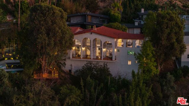 2299 Gloaming Way, Beverly Hills, CA 90210