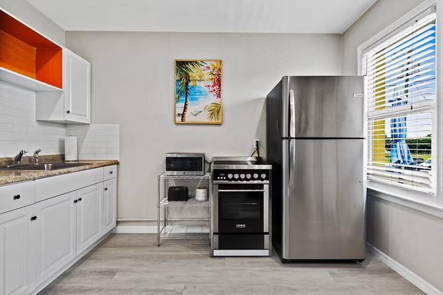 802 N Federal Highway Unit 2, Boynton Beach, FL 33435