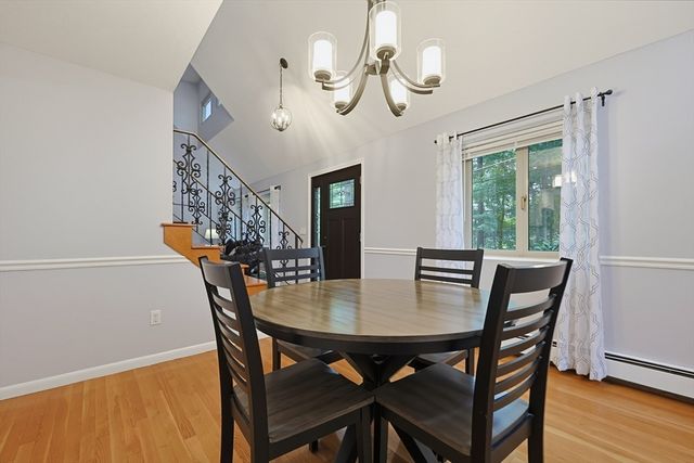 62 Miller St, Franklin, MA 02038