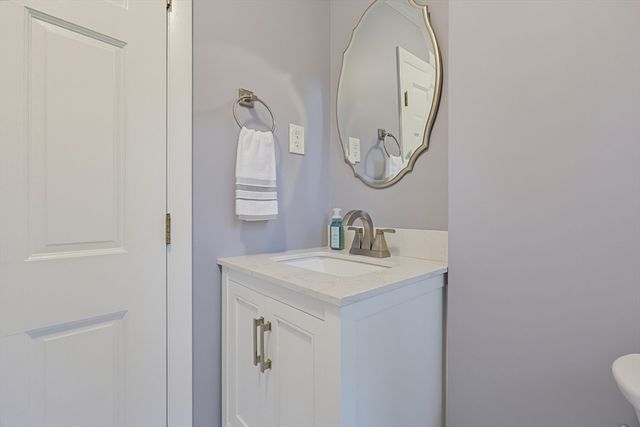 62 Miller St, Franklin, MA 02038