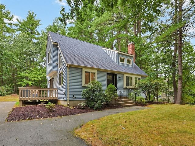 62 Miller St, Franklin, MA 02038