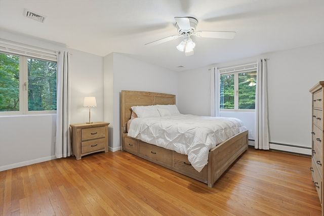 62 Miller St, Franklin, MA 02038