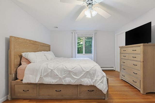 62 Miller St, Franklin, MA 02038
