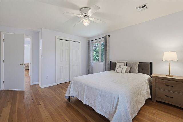 62 Miller St, Franklin, MA 02038