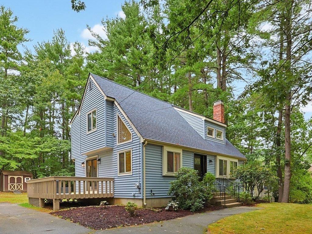 62 Miller St, Franklin, MA 02038