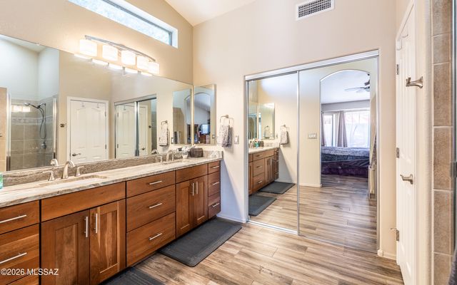 1743 N Oak Hill Lane, Green Valley, AZ 85614