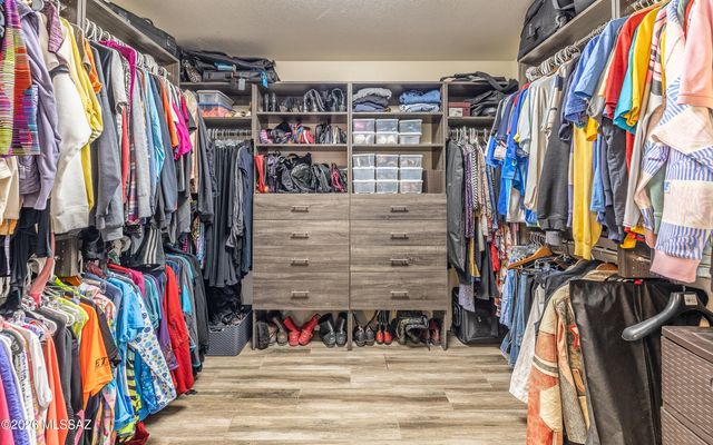 1743 N Oak Hill Lane, Green Valley, AZ 85614