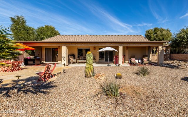 1743 N Oak Hill Lane, Green Valley, AZ 85614