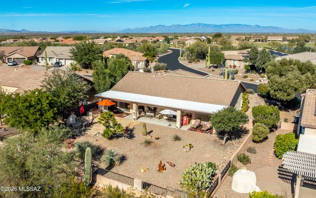 1743 N Oak Hill Lane, Green Valley, AZ 85614