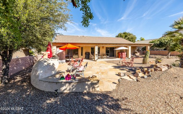 1743 N Oak Hill Lane, Green Valley, AZ 85614