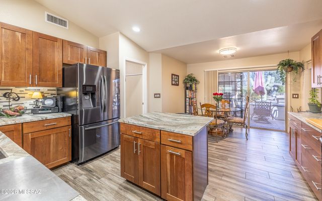 1743 N Oak Hill Lane, Green Valley, AZ 85614