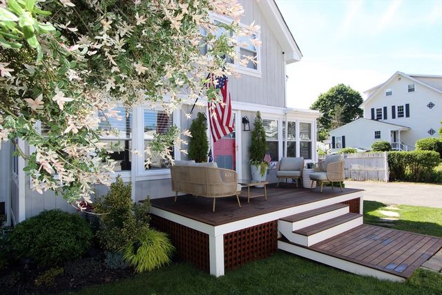 22 Maple Street, Wareham, MA 02571