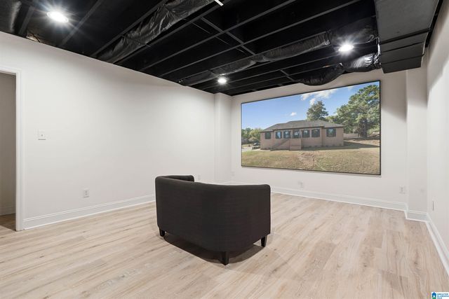 1800 MANDELA DRIVE, Birmingham, AL 35211