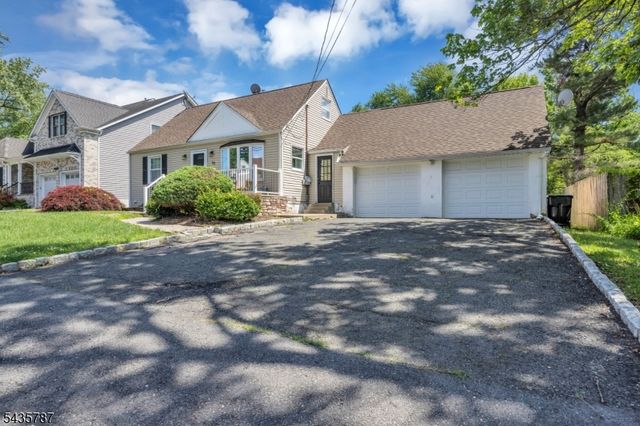 81 Lois Ave, East Brunswick Twp., NJ 08816