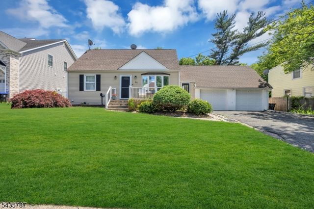 81 Lois Ave, East Brunswick Twp., NJ 08816