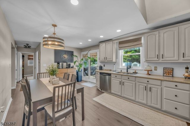 81 Lois Ave, East Brunswick Twp., NJ 08816