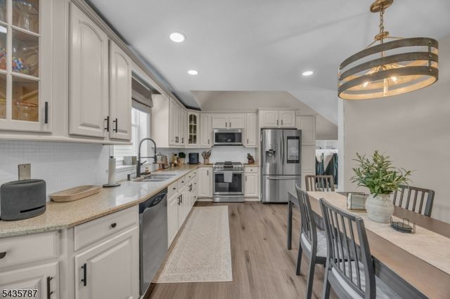 81 Lois Ave, East Brunswick Twp., NJ 08816