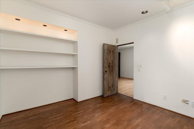 705 Calle del Resplandor, Santa Fe, NM 87505