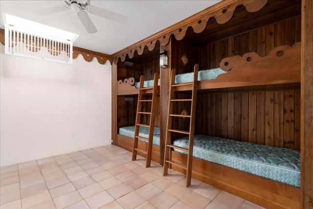 705 Calle del Resplandor, Santa Fe, NM 87505