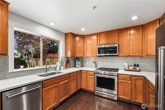 1003 Shelton Ave NE, Renton, WA 98056